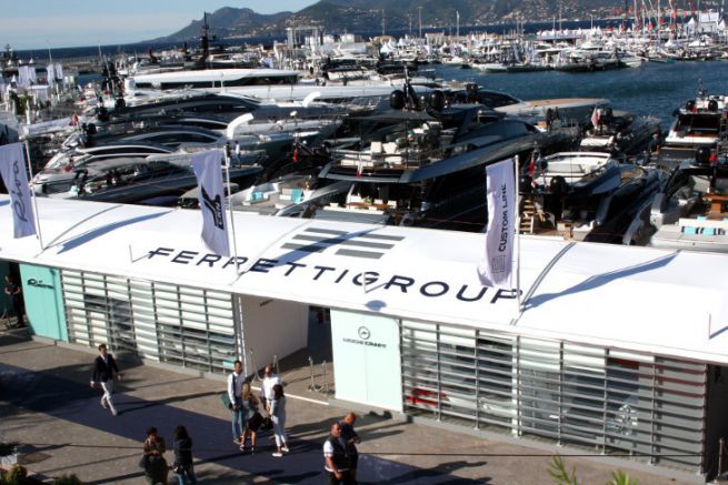 Ferretti en el Festival Nutico de Cannes