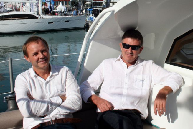Jean-Franois Eeman y Jean-Franois Delvoye (de izquierda a derecha), el do a la cabeza de los veleros de Boral