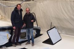 Marc Guillemot y Arnaud Leblais a bordo del MG5 en construccin