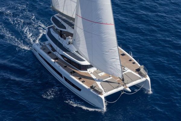 Fountaine Pajot refuerza su presencia en Grecia