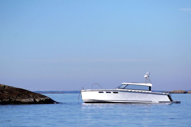 X-Yachts compra barcos a motor de HOC Yachts